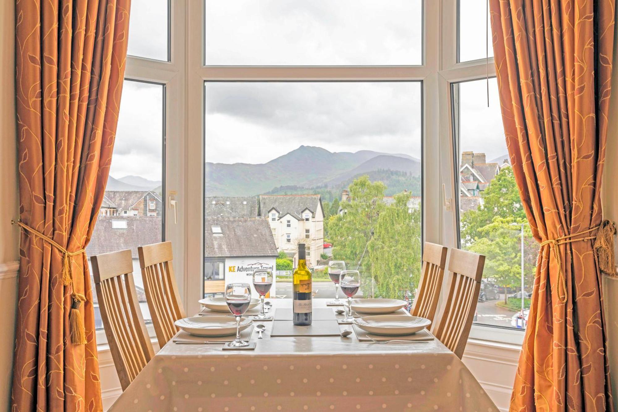 Keswick View Apartment Bagian luar foto